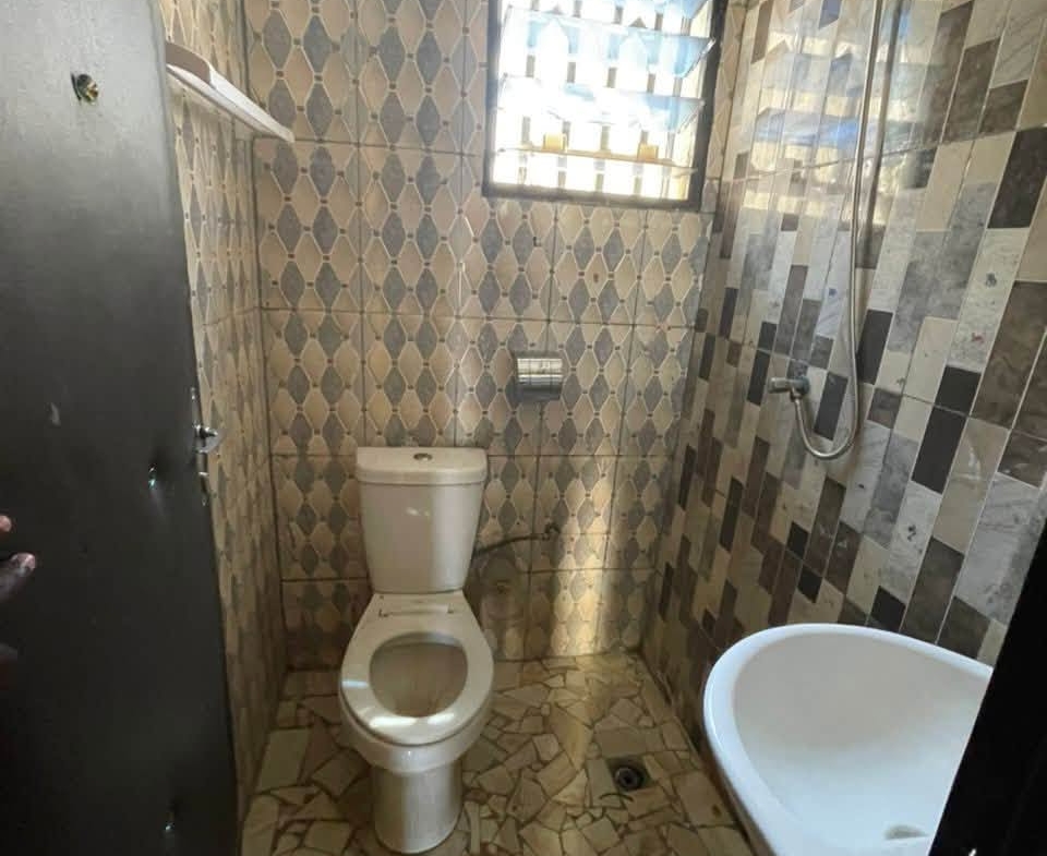 Maison 2chambres dans un camp à Ngalbidjé Garoua 70000fcfa