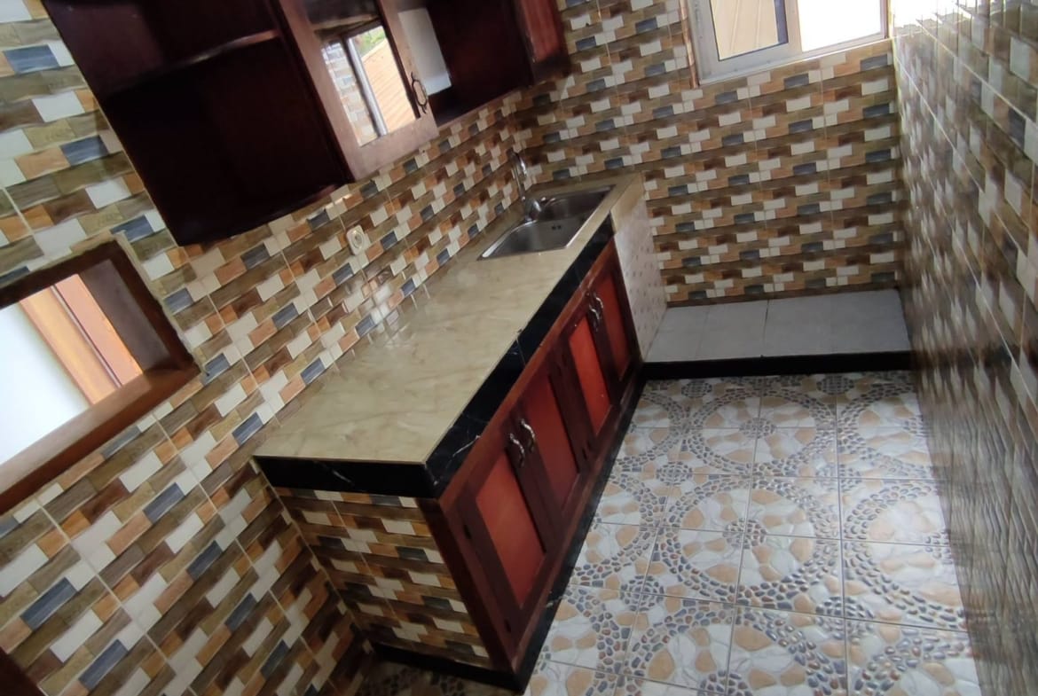 Appartement moderne 2 chambres et balcon à louer à Damas, Yaoundé