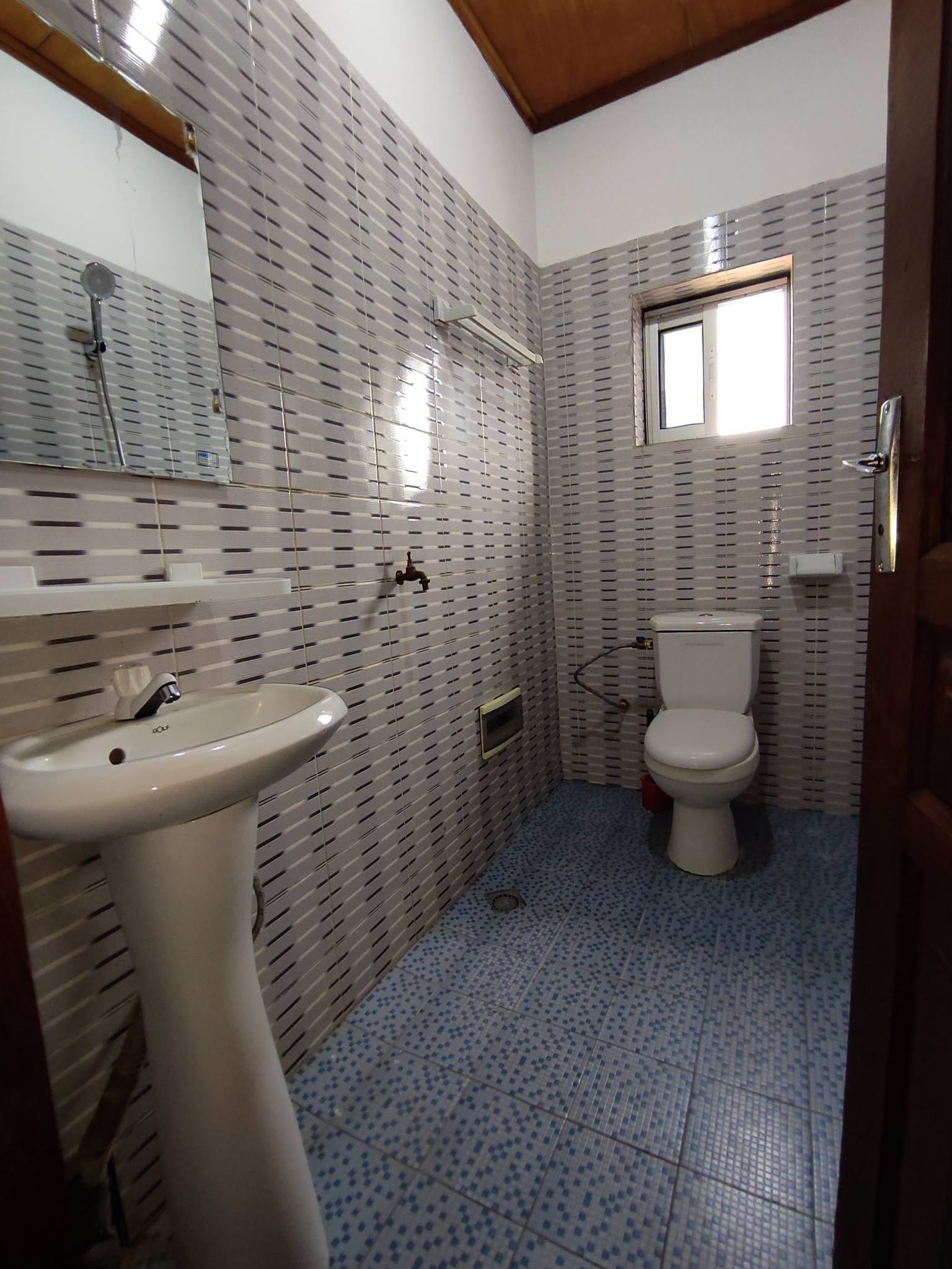 Appartement moderne 2 chambres et balcon à louer à Damas, Yaoundé