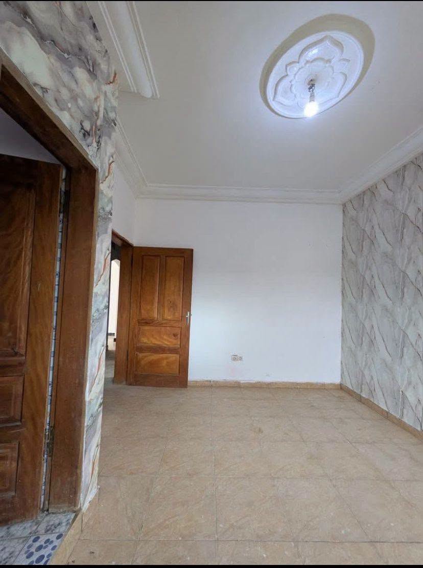 Appartement moderne rénové 2 chambres à louer à Douala Kotto Mbangue