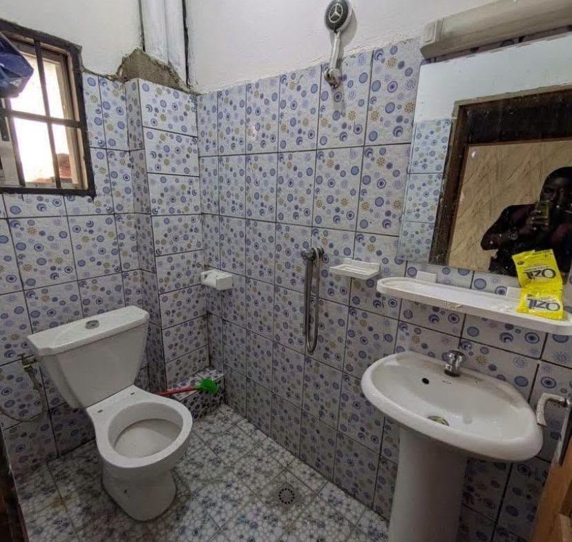 Appartement moderne rénové 2 chambres à louer à Douala Kotto Mbangue