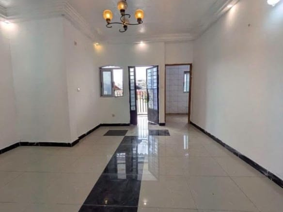 Appartement moderne rénové 2 chambres à louer à Douala Kotto Mbangue