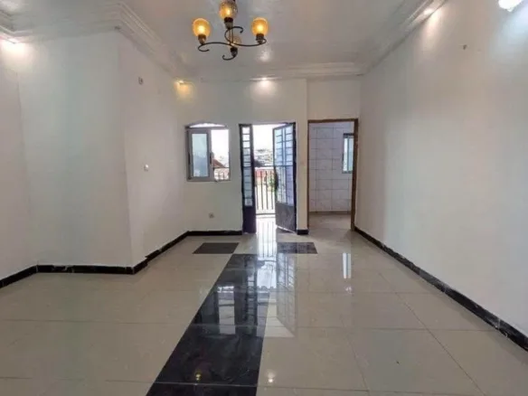 Appartement moderne rénové 2 chambres à louer à Douala Kotto Mbangue