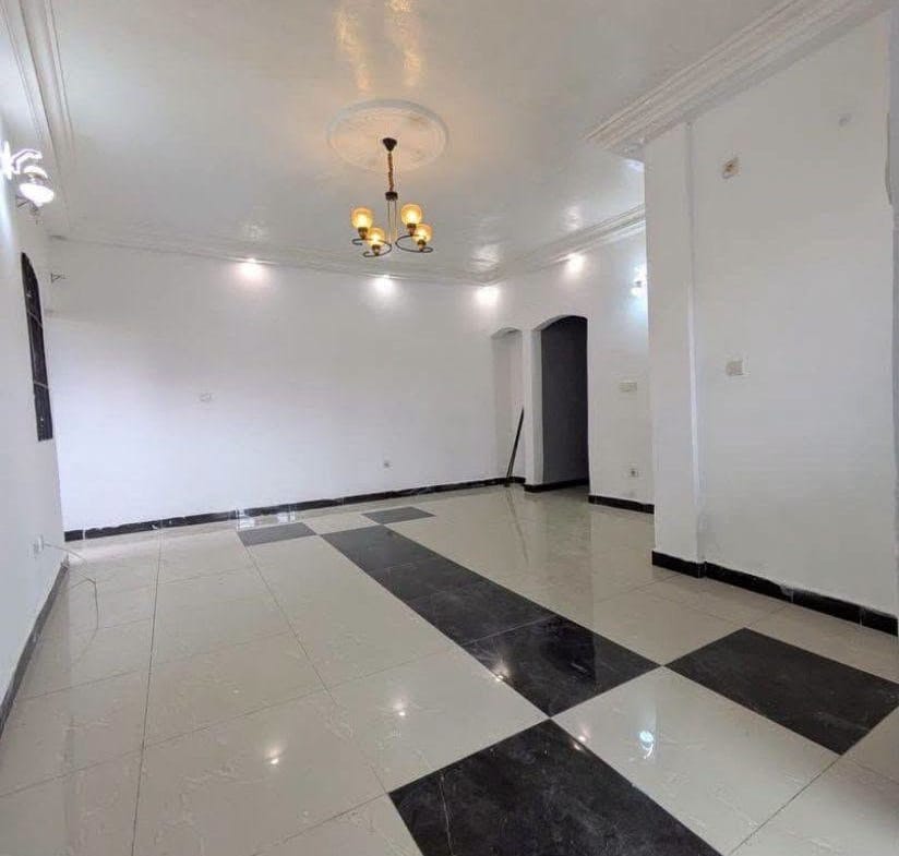 Appartement moderne rénové 2 chambres à louer à Douala Kotto Mbangue