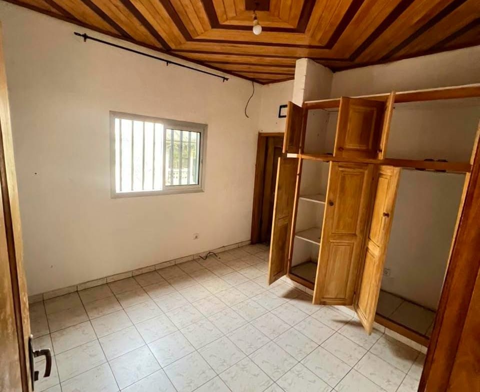 Appartement 2 chambres à Logpom Bassong 135000fcfa