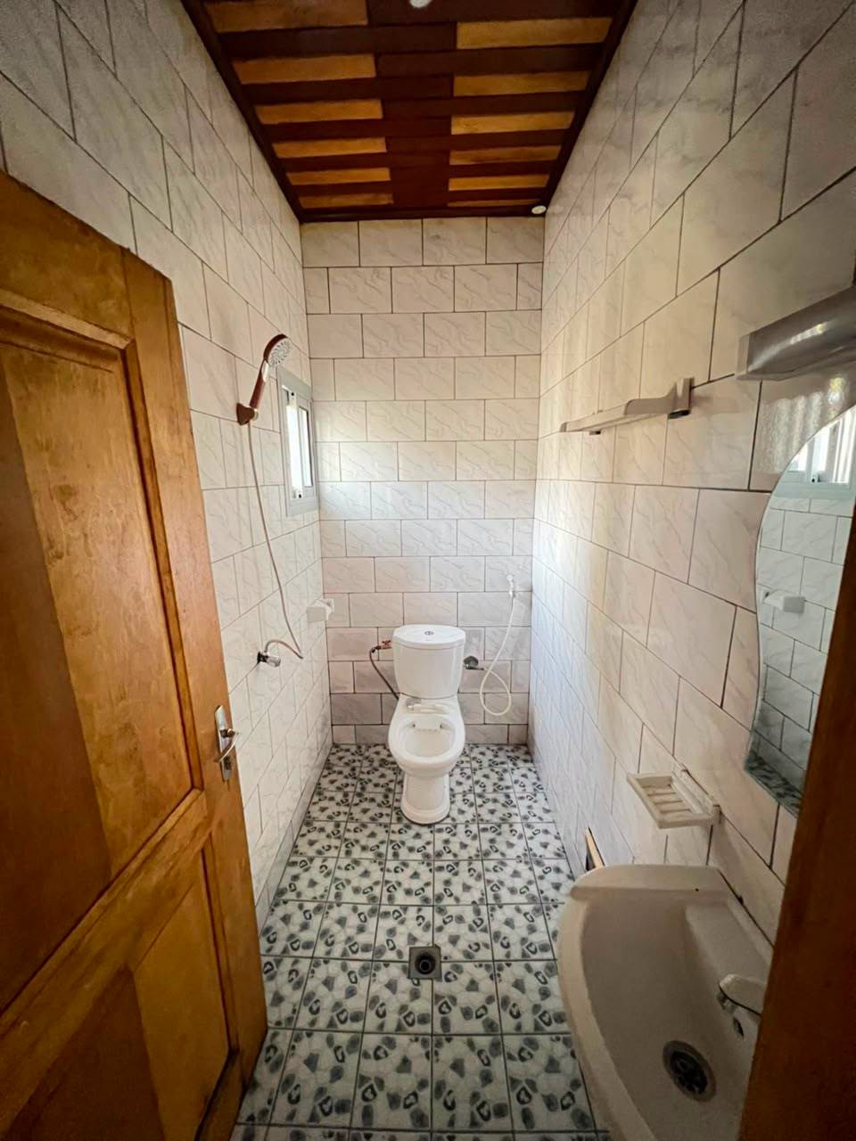 LI_appart_logpom_270826_dch1 Appartement 2 chambres à Logpom Bassong 135000fcfa
