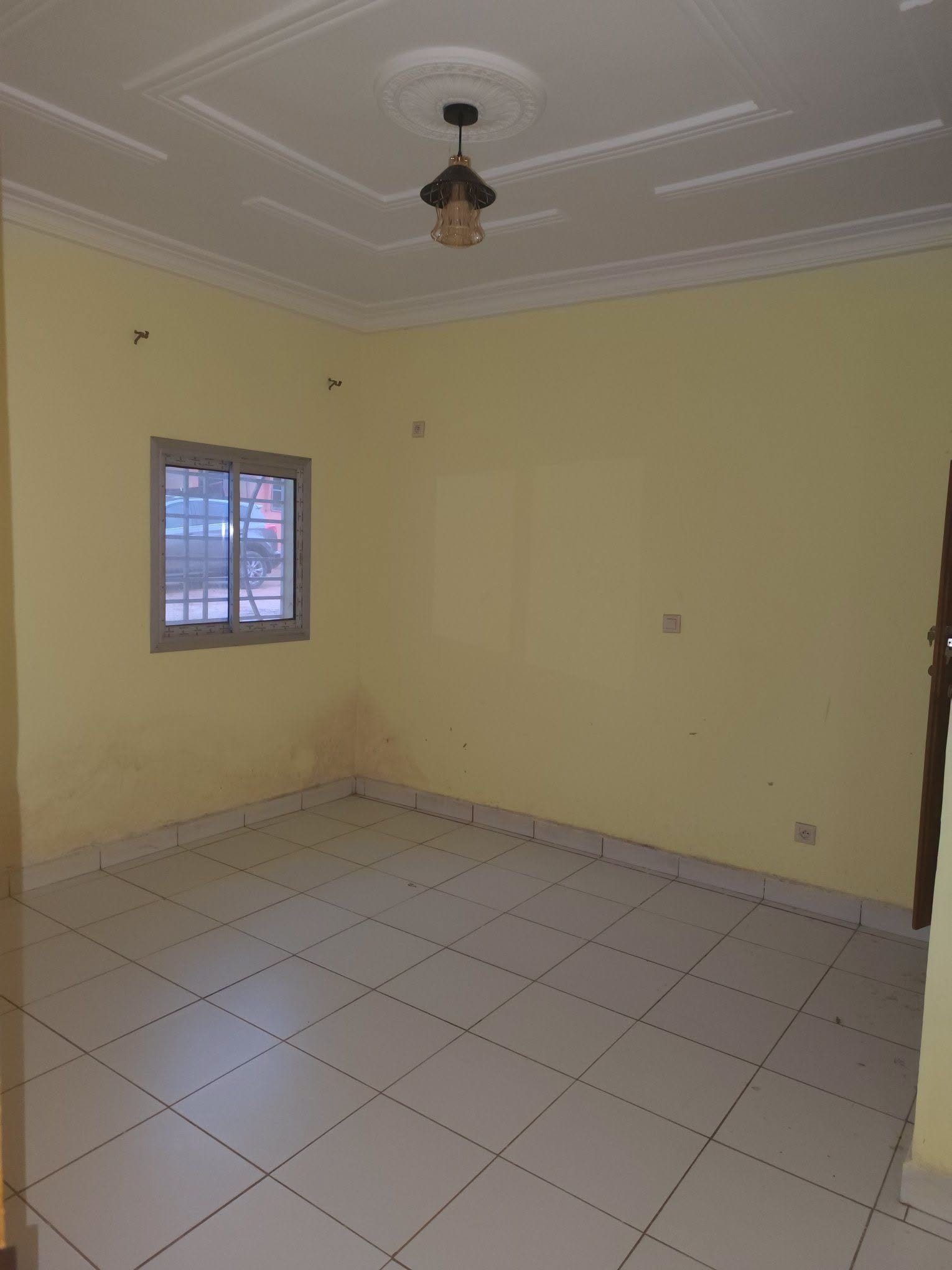 Appartement haut standing 2 chambres à louer à Ebolowa Mekalat