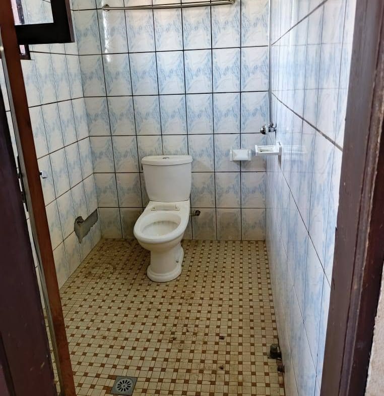 Maison 3 chambres à louer à Maetur Bafoussam en bordure du goudron