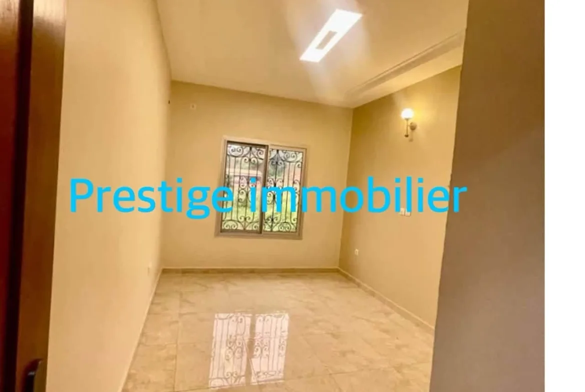 Studio haut standing à louer à Tropicana, Yaoundé