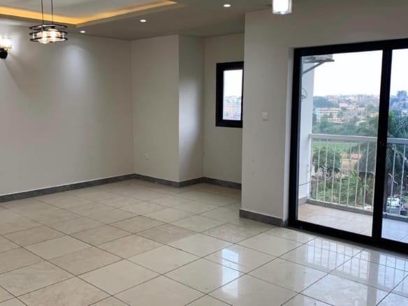 Appartement à louer à Yaoundé Elig Essono 2 chambres