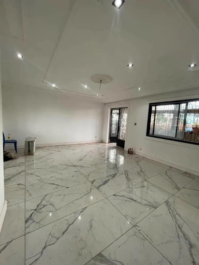 44188- Appartement standing 4 chambres à louer à Yaoundé Ngousso