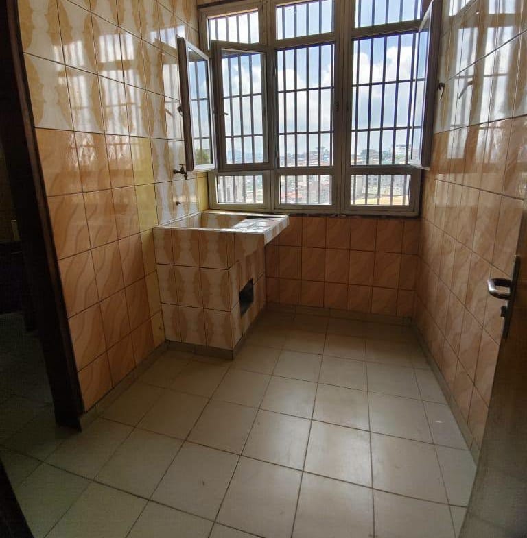 Yaoundé Ngousso appartement standing 2 chambres 130000fcfa