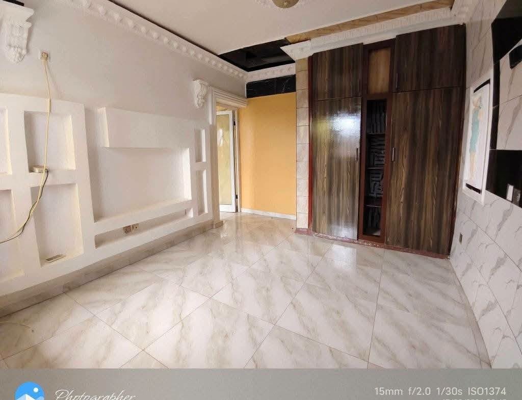 Studio moderne avec climatisation, parking à Essomba, Yaoundé
