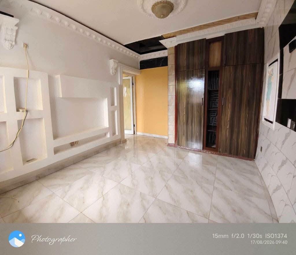 Studio moderne avec climatisation, parking à Essomba, Yaoundé