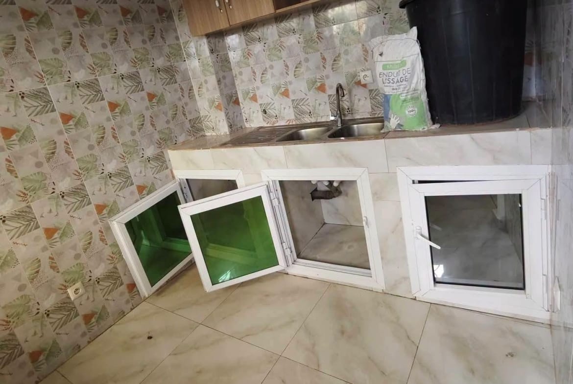 Studio moderne avec climatisation, parking à Essomba, Yaoundé