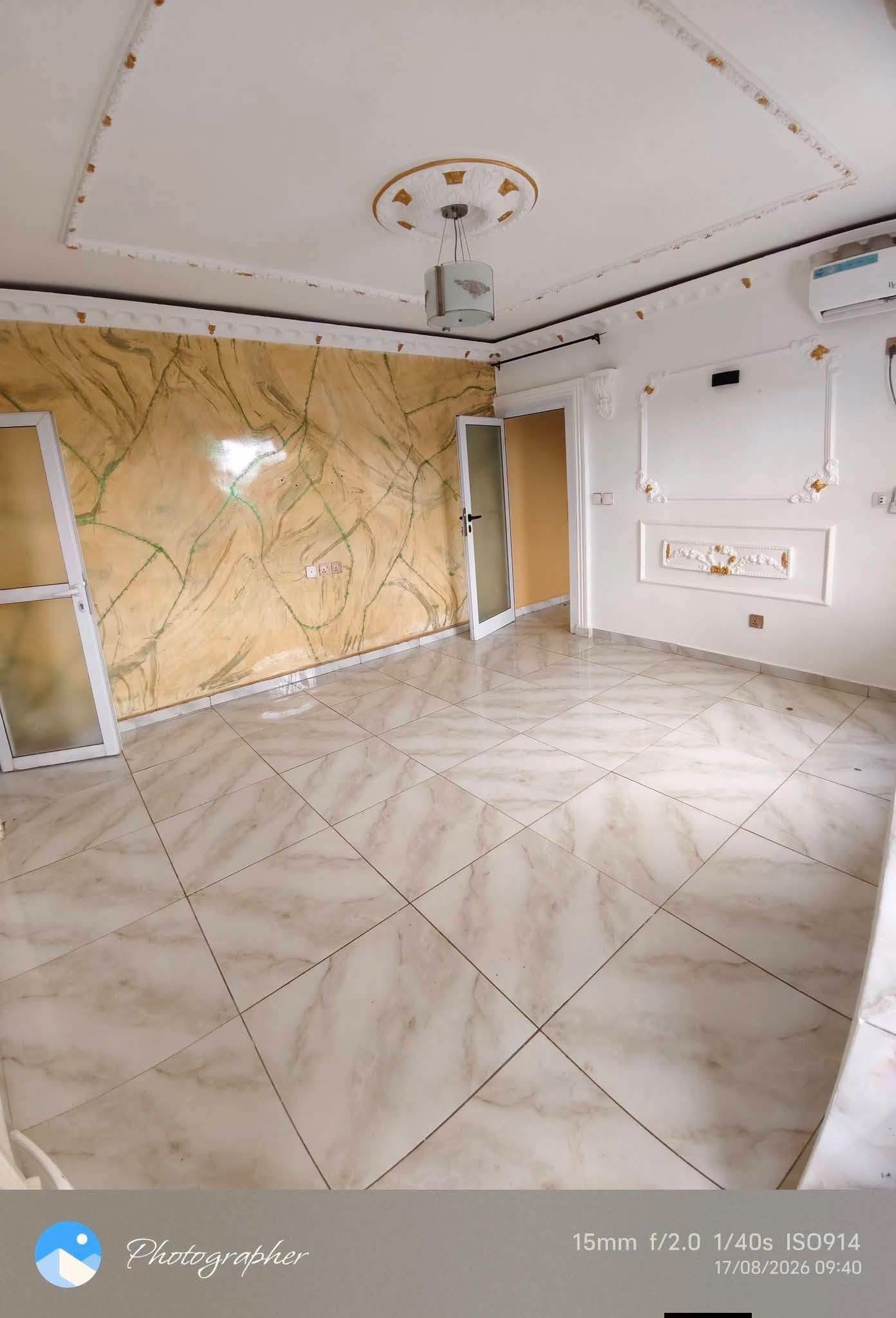 Studio moderne avec climatisation, parking à Essomba, Yaoundé