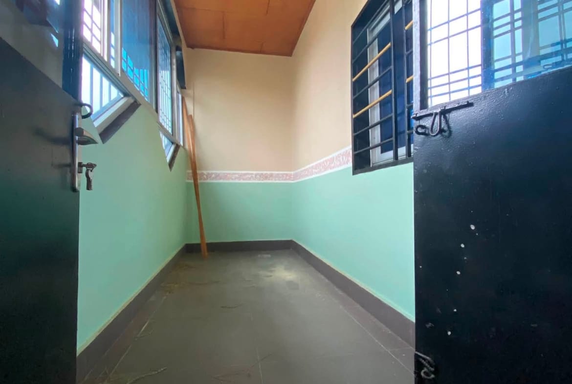 Apartement neuf et moderne à louer à Japoma par Nyalla château