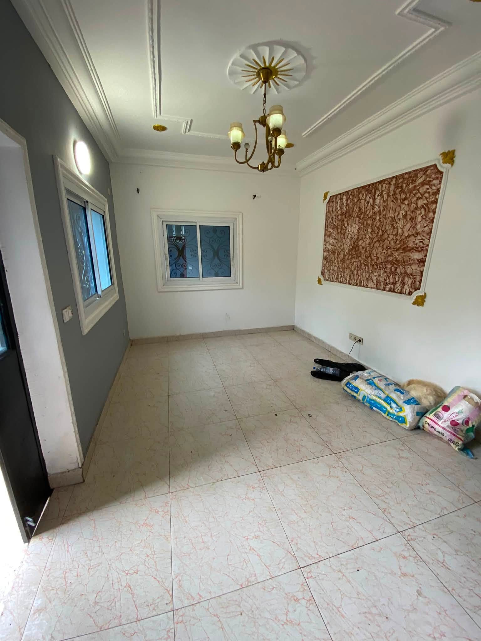 PJ_studio_ndogpassi_070826_sln2 Somptueux studio moderne staffé situé à ndogpassi 2