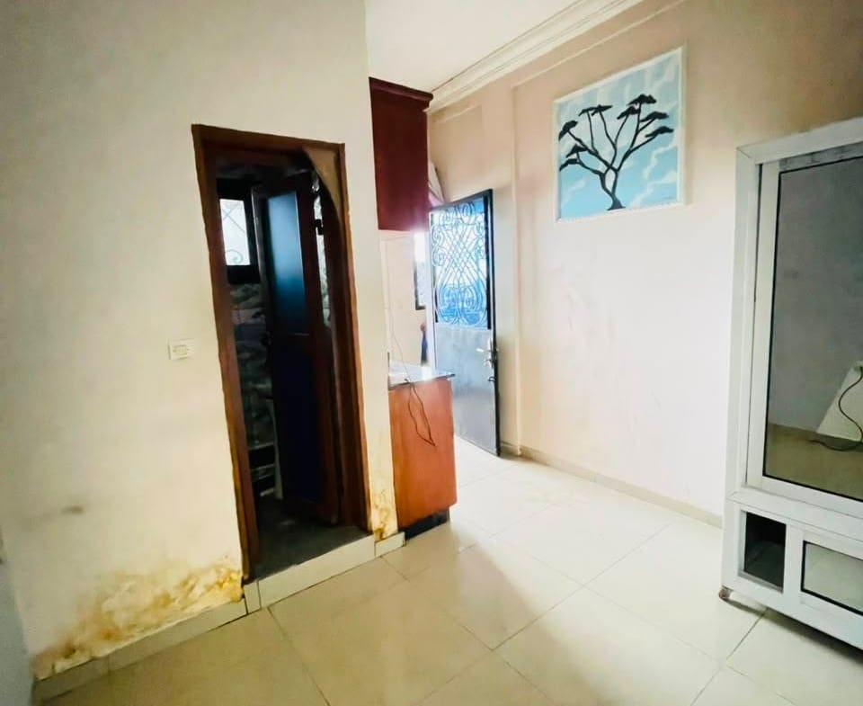 Chambre moderne avec coin cuisine à louer à Douala Bépanda 40000fcfa