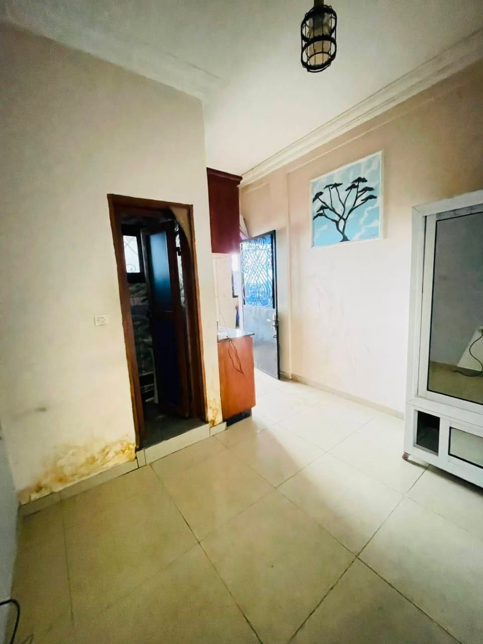 44513- Chambre moderne avec coin cuisine à louer à Douala Bépanda 40000fcfa