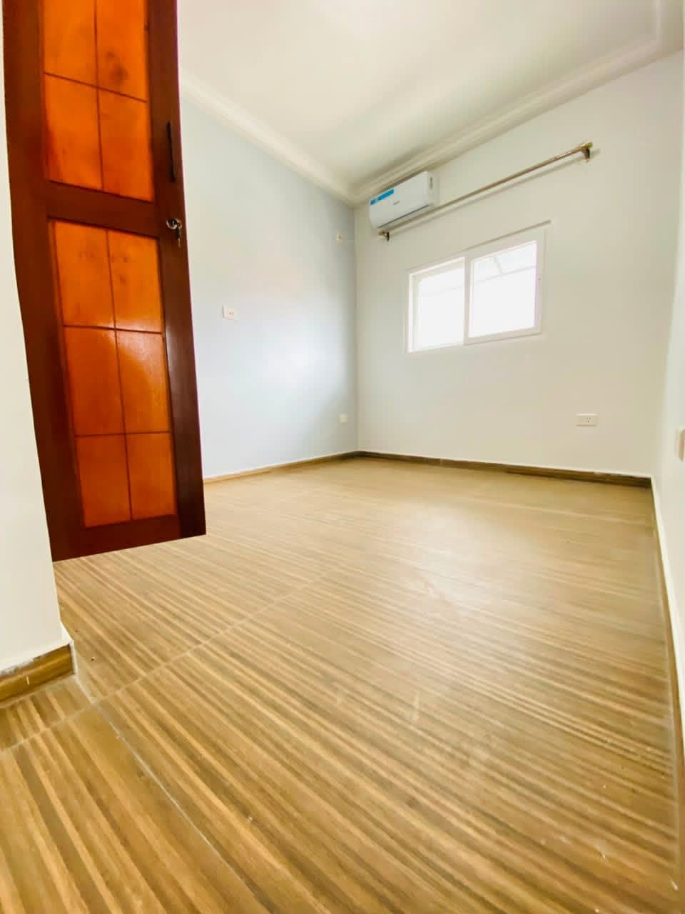 CARREFOUR AGIP MAGNIFIQUE APPARTEMENT HAUT STANDING
