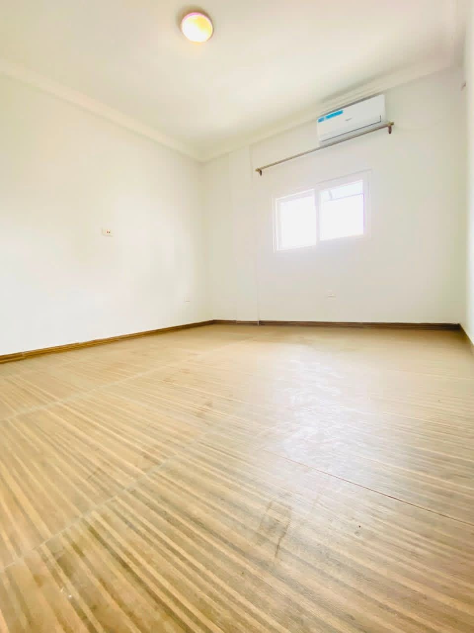 CARREFOUR AGIP MAGNIFIQUE APPARTEMENT HAUT STANDING