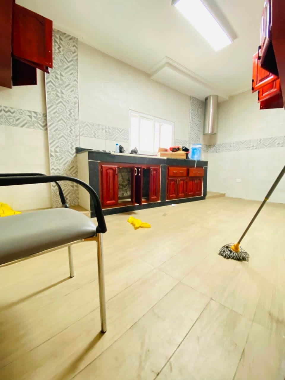 CARREFOUR AGIP MAGNIFIQUE APPARTEMENT HAUT STANDING