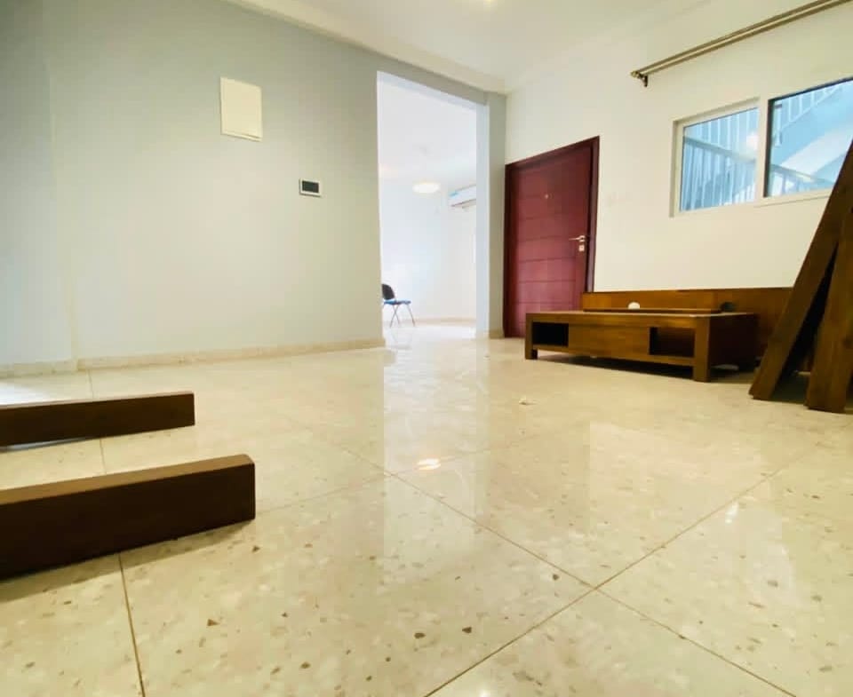 CARREFOUR AGIP MAGNIFIQUE APPARTEMENT HAUT STANDING