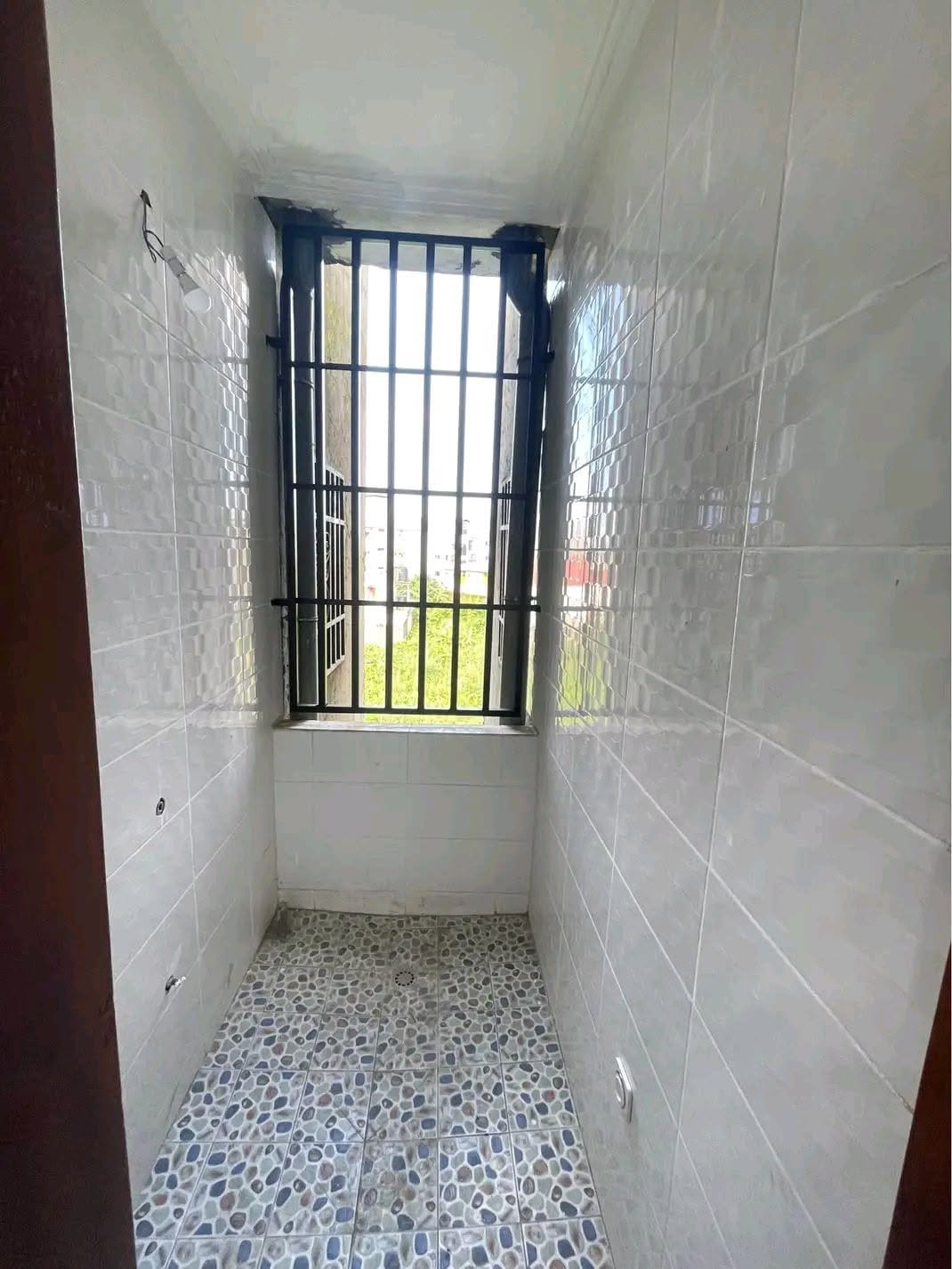 Luxueux appartement neuf à Logpom Bassong non loin du goudron