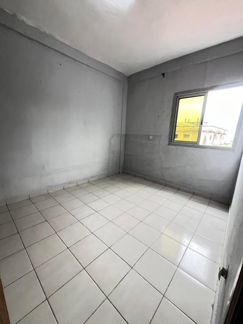 APPARTEMENT MODERNE STAFFÉ SITUÉ À KOTTO PETIT MARCHÉ ISICOM
