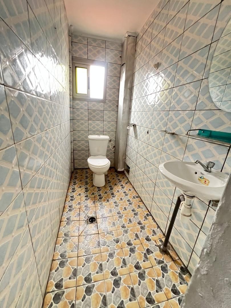 APPARTEMENT MODERNE STAFFÉ SITUÉ À KOTTO PETIT MARCHÉ ISICOM