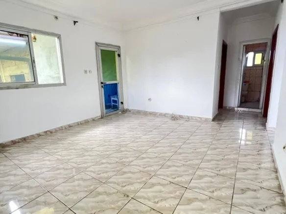 APPARTEMENT MODERNE STAFFÉ SITUÉ À KOTTO PETIT MARCHÉ ISICOM