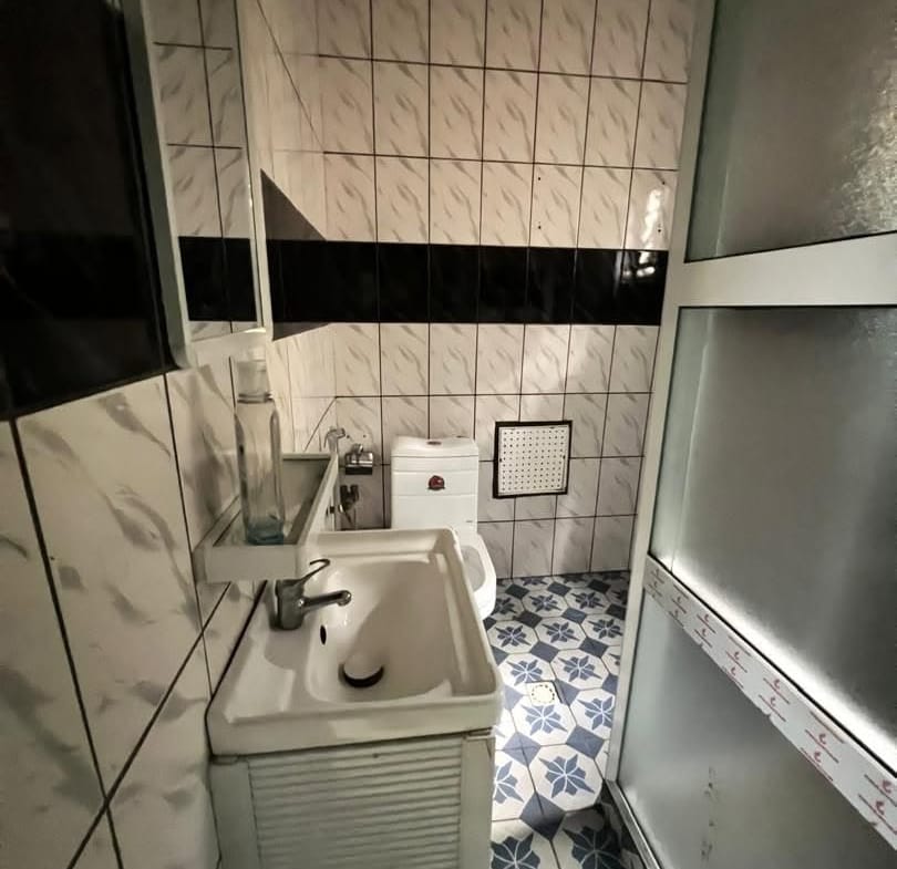 Magnifique appartement moderne climatisé 3 chambres, Douala Logbessou