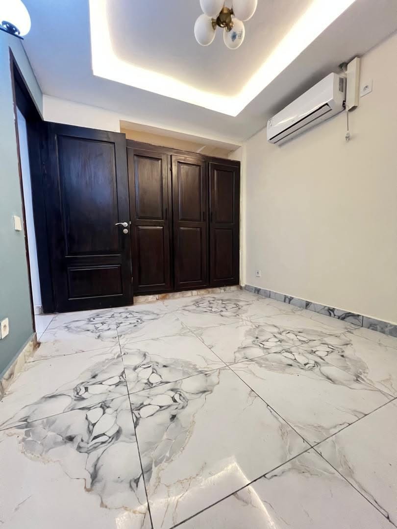 APPARTEMENT MODERNE AVEC GROUPE ELECTROGÈNE, DOUALA MAKEPE