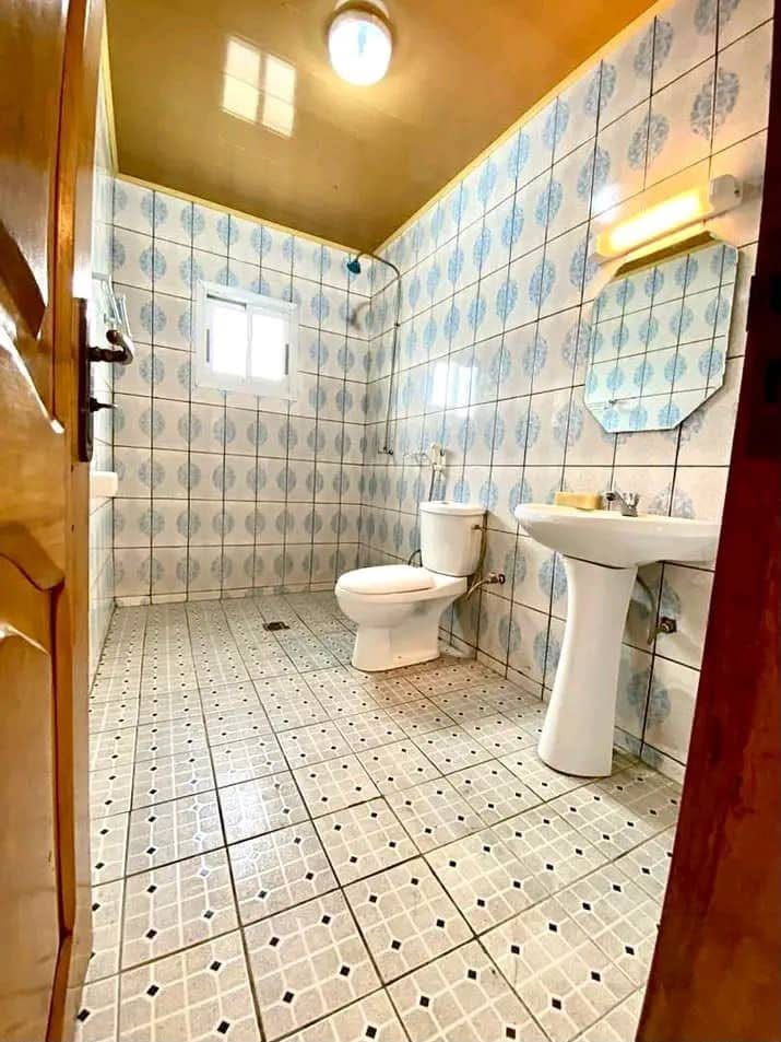 Appartement moderne climatisé 2 chambres à Bonamoussadi, Douala