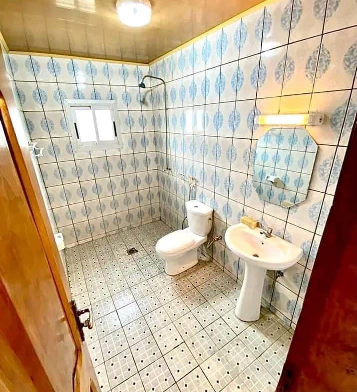 Appartement moderne climatisé 2 chambres à Bonamoussadi, Douala