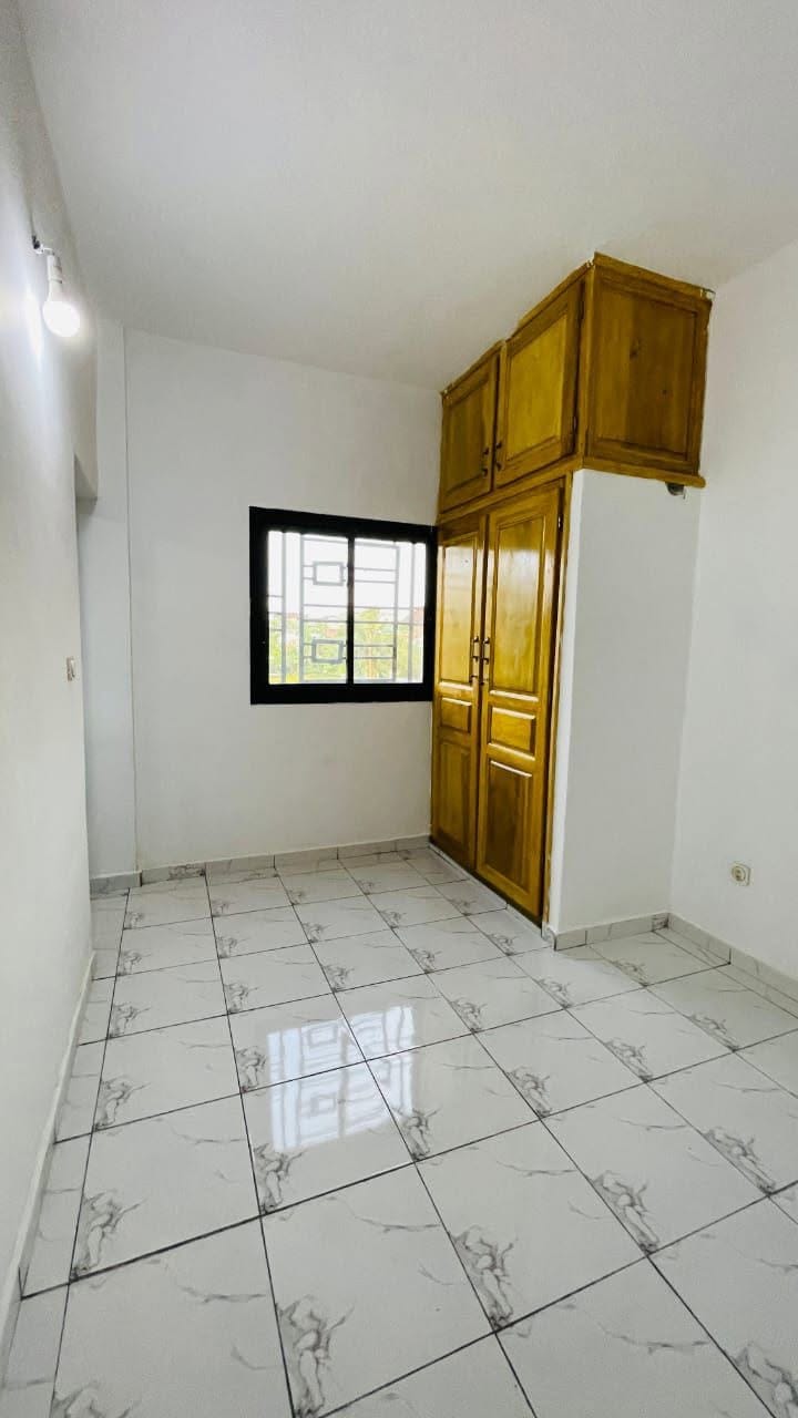 Magnifique studio moderne neuf et staffé, Douala Ari Village