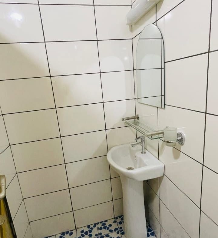 Magnifique studio moderne neuf et staffé, Douala Ari Village