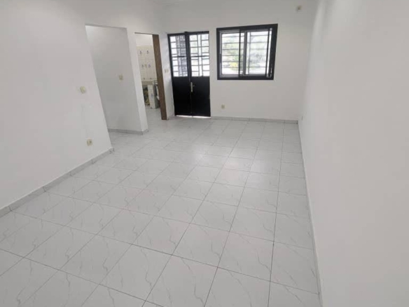 Studio moderne neuf entièrement staffé à louer à Béedi derrière Saker