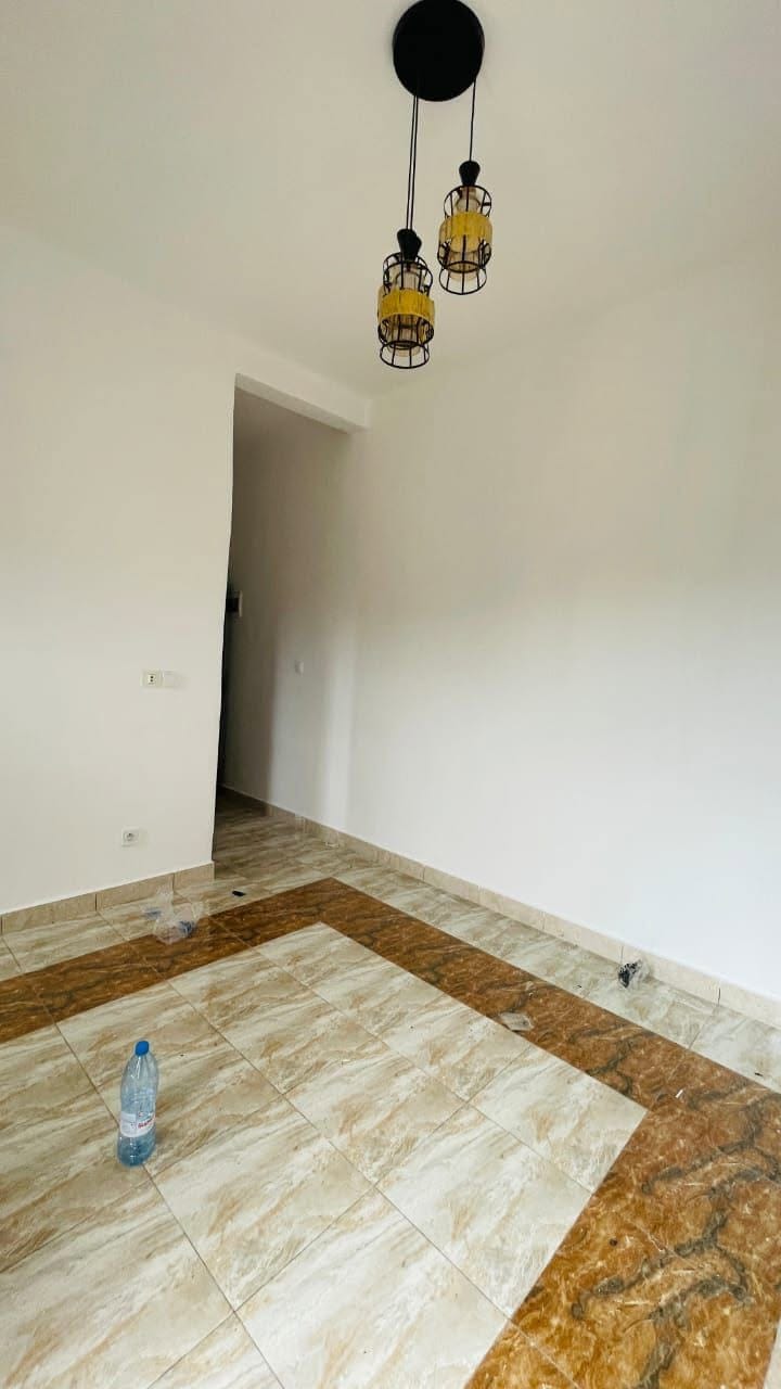 STUDIO MODERNE STAFFÉ SITUÉ À KOTTO MANGUÉ