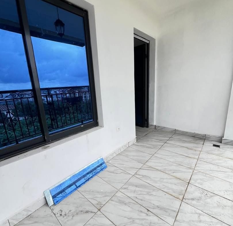 STUDIO MODERNE HAUT STANDING SITUÉ À LOGBESSOU, DOUALA