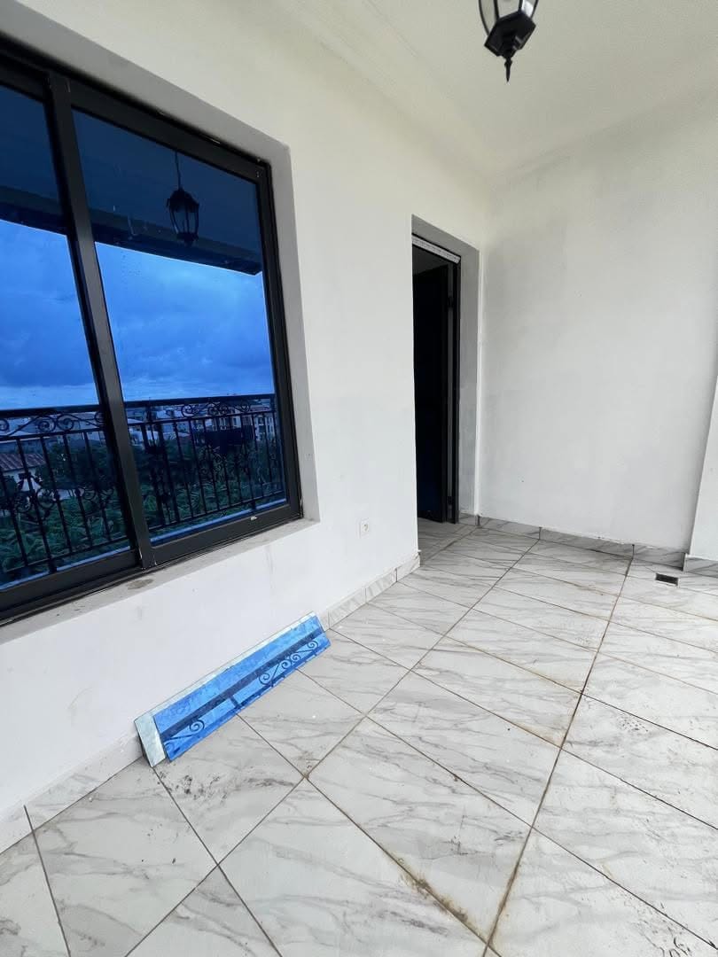 STUDIO MODERNE HAUT STANDING SITUÉ À LOGBESSOU, DOUALA