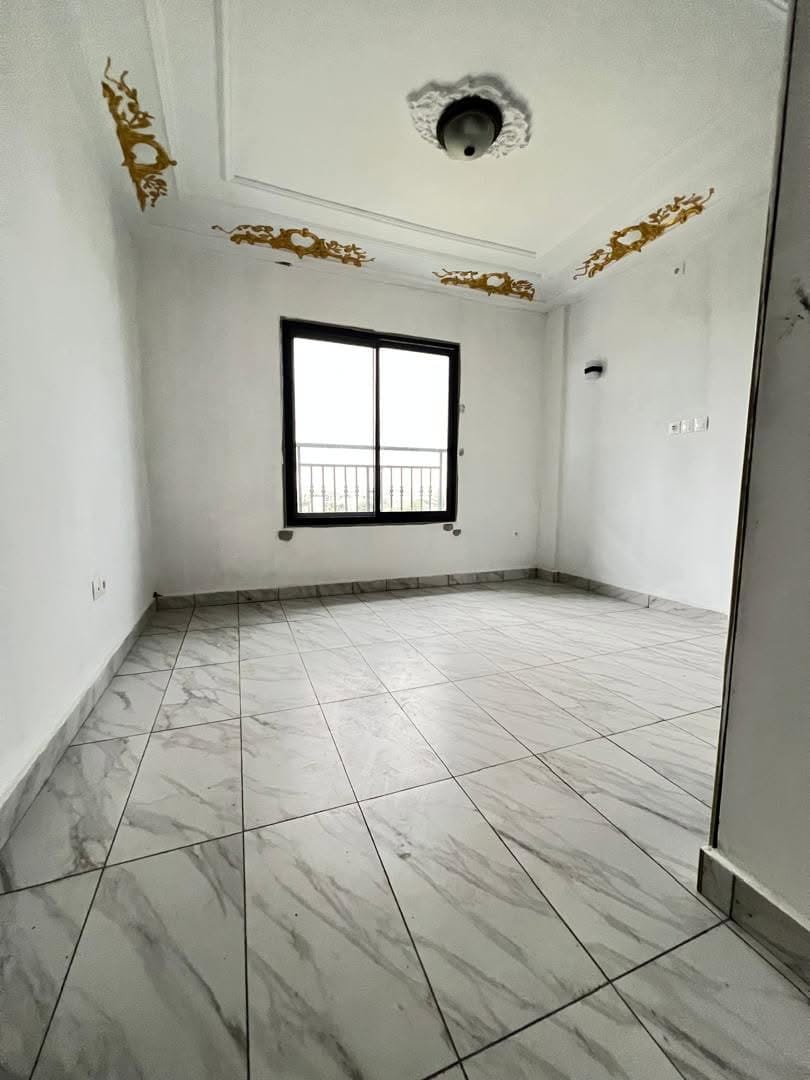 STUDIO MODERNE HAUT STANDING SITUÉ À LOGBESSOU, DOUALA
