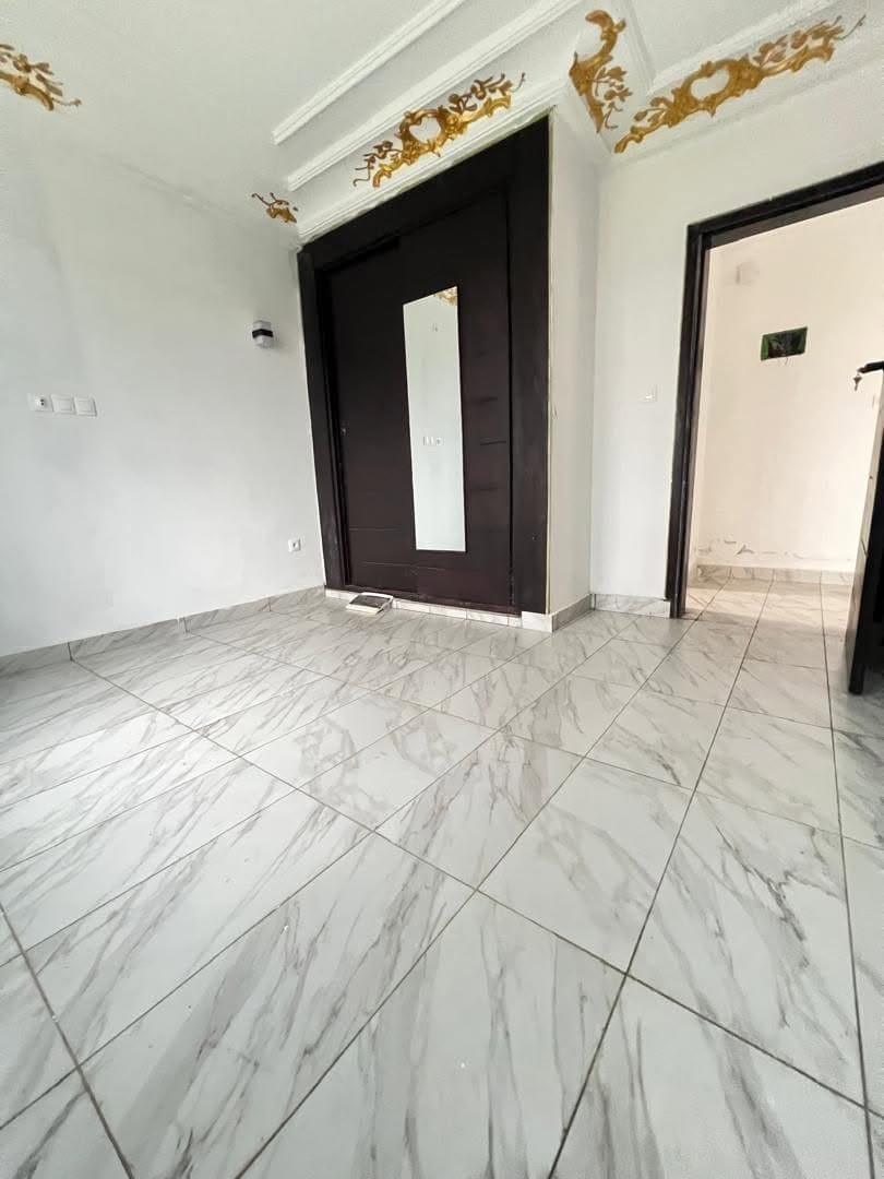 STUDIO MODERNE HAUT STANDING SITUÉ À LOGBESSOU, DOUALA