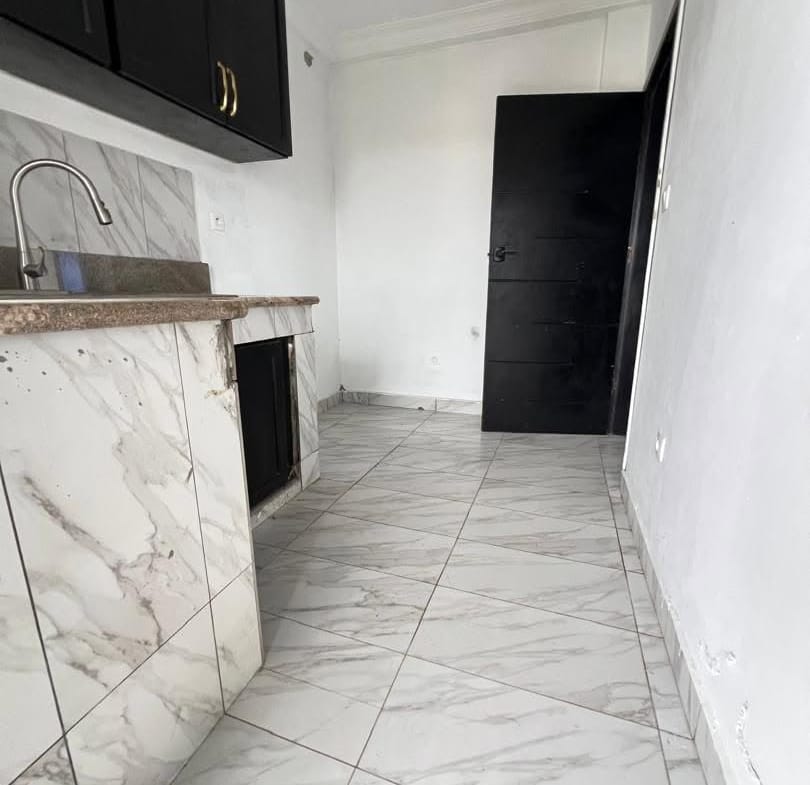 STUDIO MODERNE HAUT STANDING SITUÉ À LOGBESSOU, DOUALA