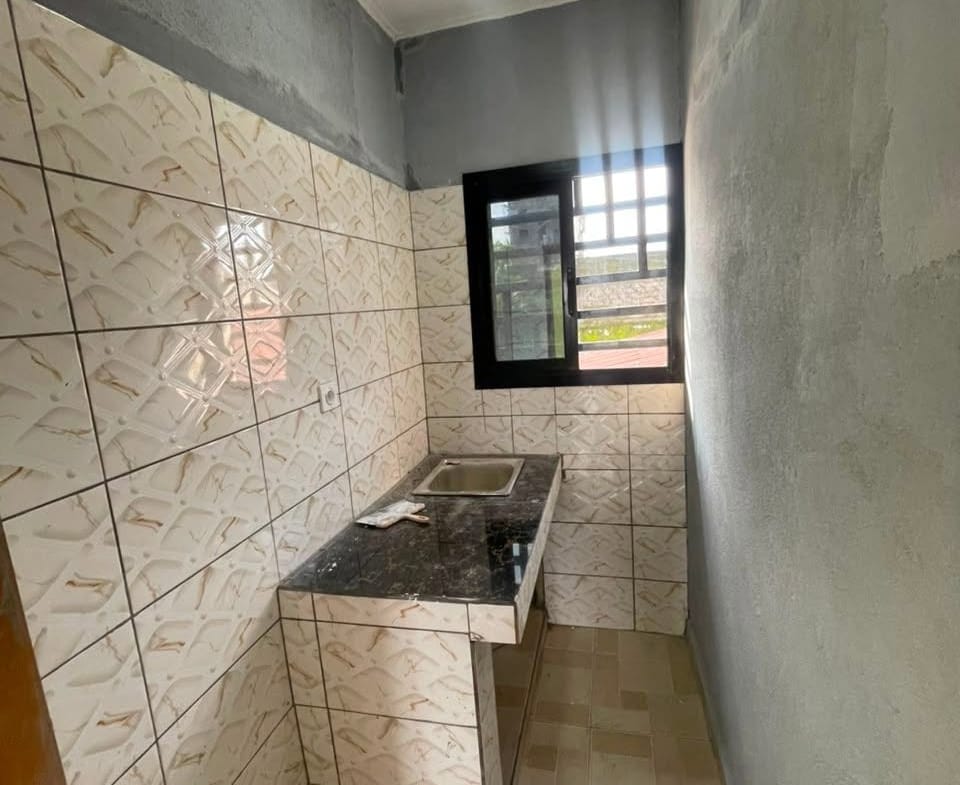 Magnifique studio moderne de bon standing à louer, Douala PK11
