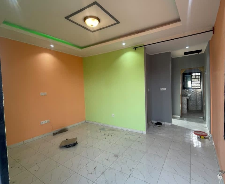 Magnifique studio moderne de bon standing à louer, Douala PK11