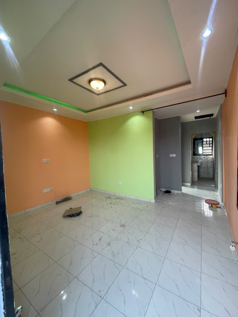 Magnifique studio moderne de bon standing à louer, Douala PK11