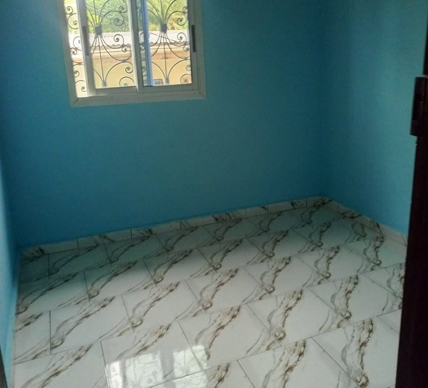 APPARTEMENT MODERNE 3 CHAMBRES À DOMBE KRIBI