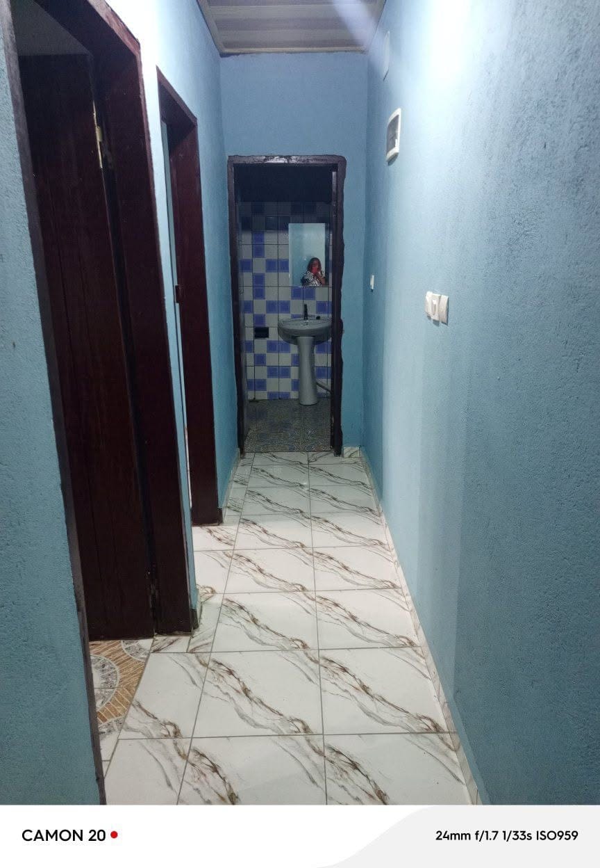 APPARTEMENT MODERNE 3 CHAMBRES À DOMBE KRIBI
